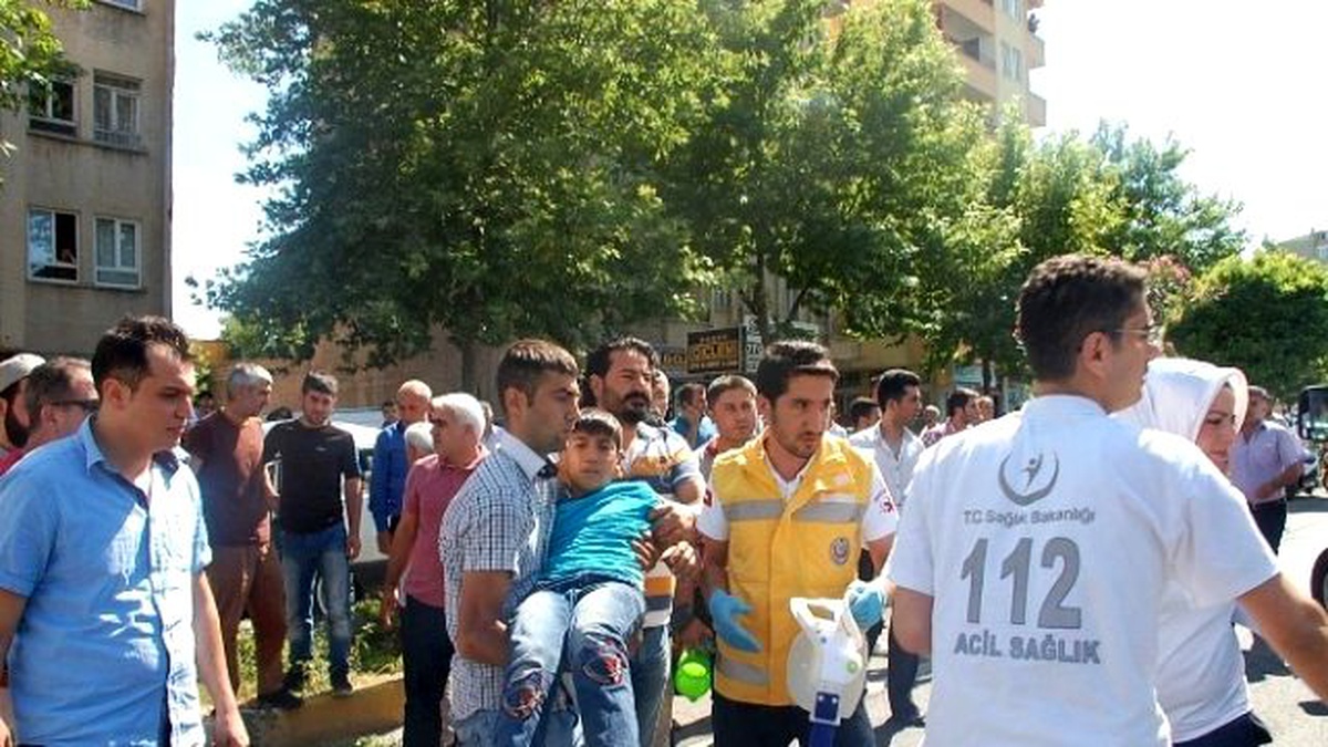 Adıyaman\'da Otomobil Taklalar Attı: 1 Yaralı