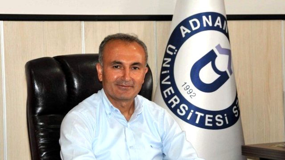 Adü Öğretim Üyesi Belge\'ye Üstün Hizmet Ödülü