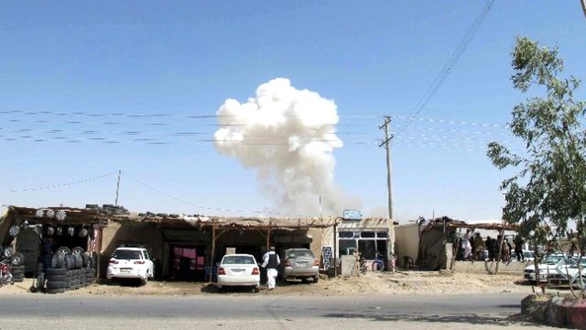 Afganistan\'da Bombalı Saldırı: 2 Ölü, En Az 40 Yaralı