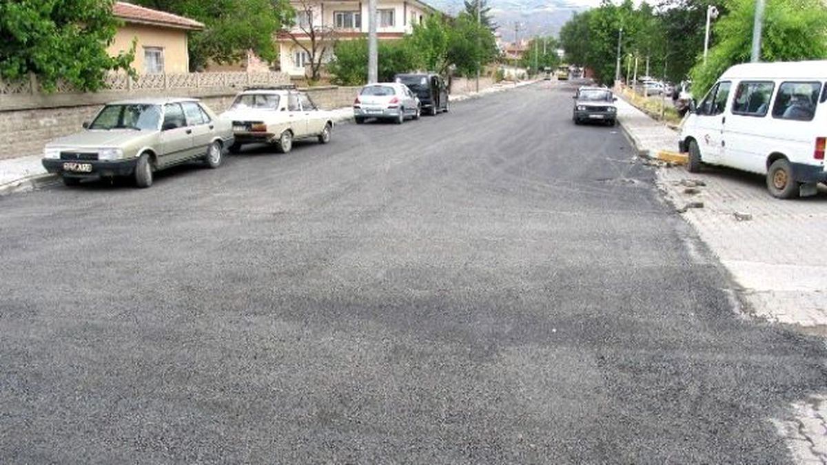 Asfalt Çalışmaları Devam Ediyor