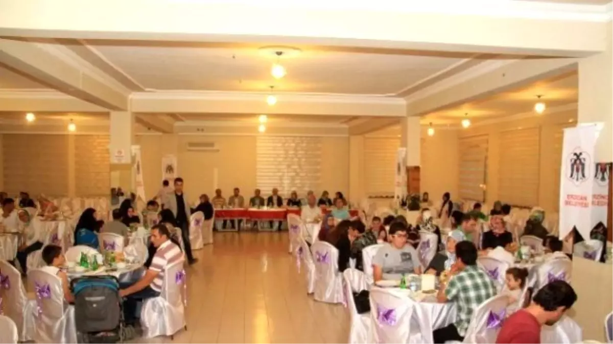 Başkan Başsoy Engelli Vatandaşlarla İftar da Buluştu