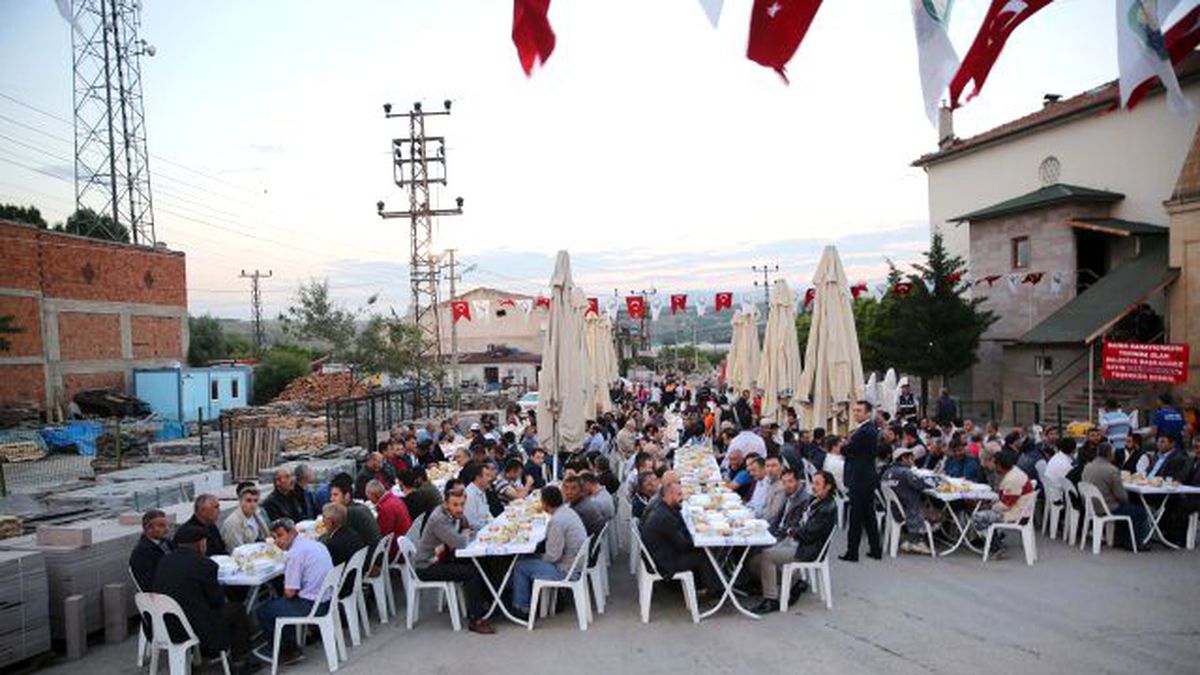 Başkan Duruay, Sanayi Sitesi Esnafı İle İftar Yemeğinde Buluştu