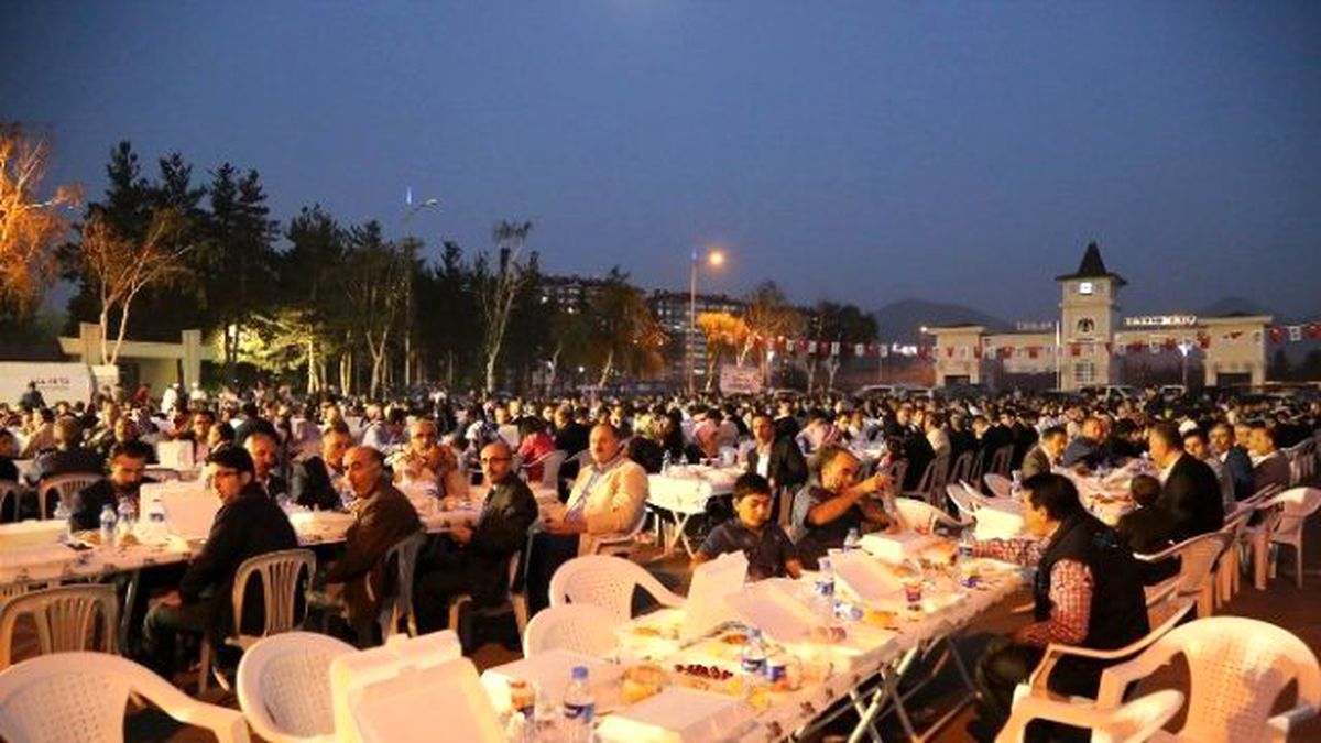 Başkan Sekmen, Personeliyle İftarda Buluştu