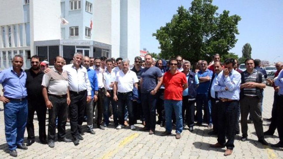 Belediye İşçilerinden Protesto