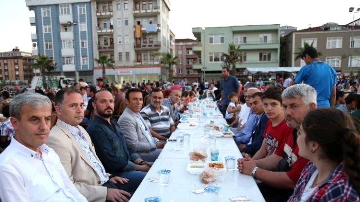 Canik\'te Hizmet Eden ile Hizmet Alan Buluştu