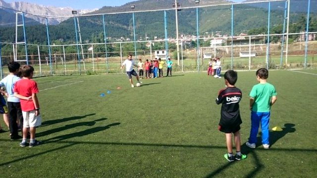 Denizli\'de Yüzlerce Çocuk Spor Okulunda Buluştu