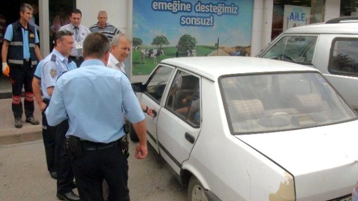 Gaz Kaçıran Lpg\'li Araç Paniğe Neden Oldu