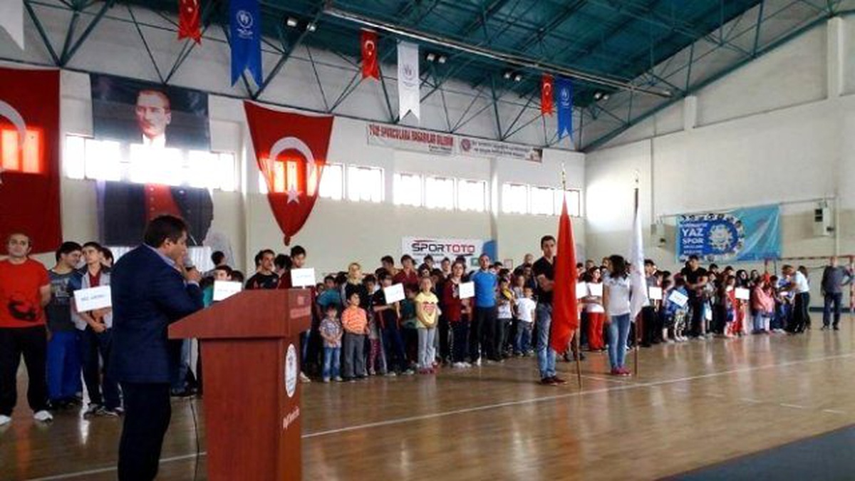 Gümüşhane\'de Yaz Spor Okulları Açıldı