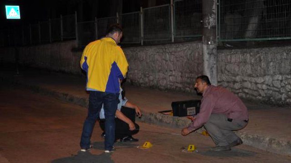 İzinli Gelen Askerin Açtığı Ateşle 2 Kişi Yaralandı