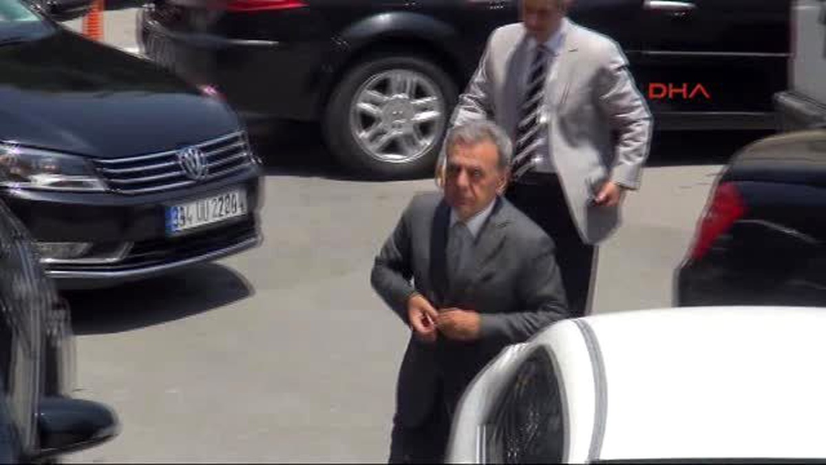 İzmir - Büyükşehir Davası Aym\'yi Bekliyor