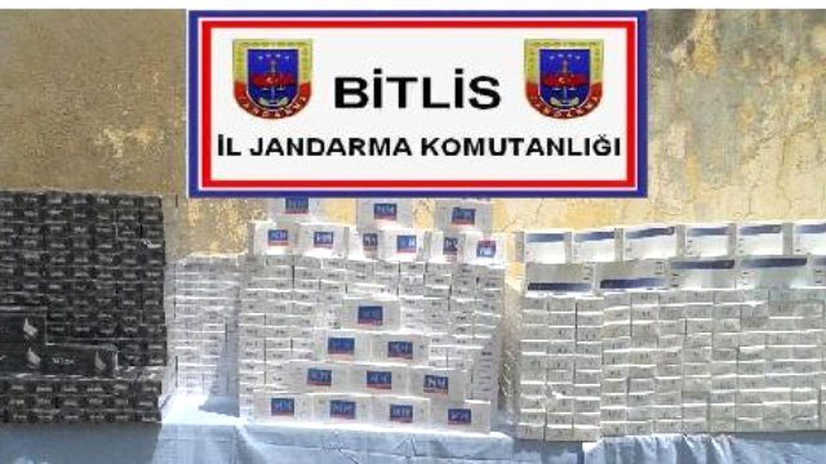 Jandarma 40 Bin Paket Kaçak Sigara ve Sahte Plaka Ele Geçirdi