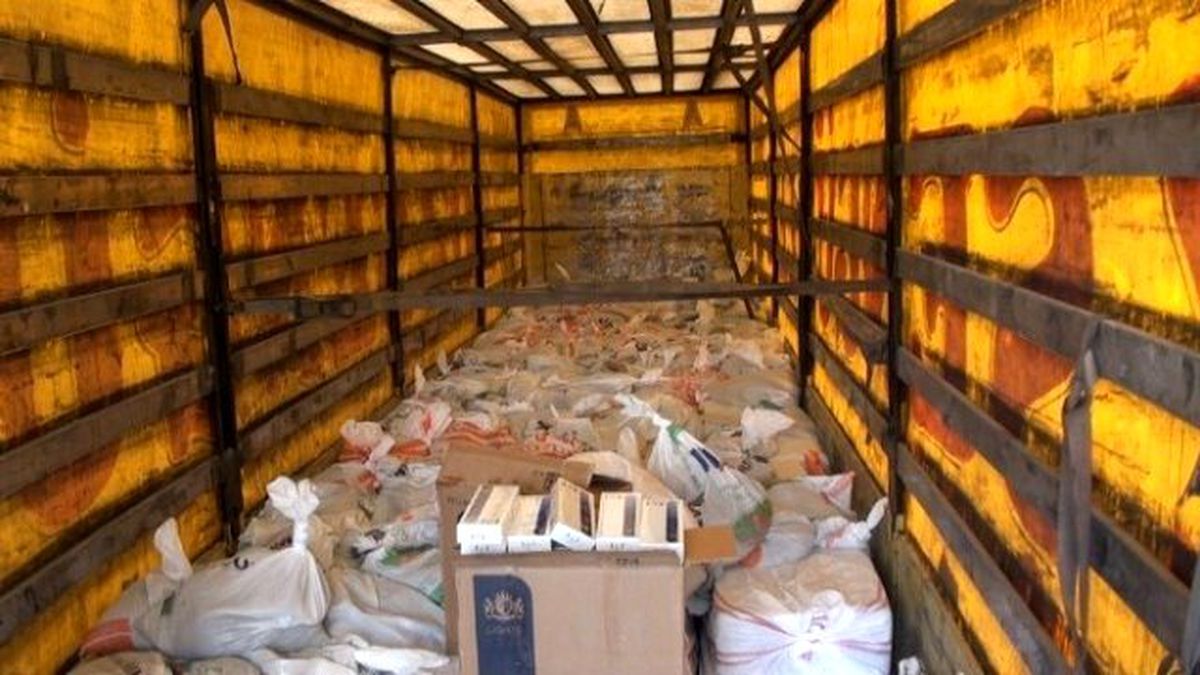 Kars\'ta 100 Bin Paket Kaçak Sigara Ele Geçirildi