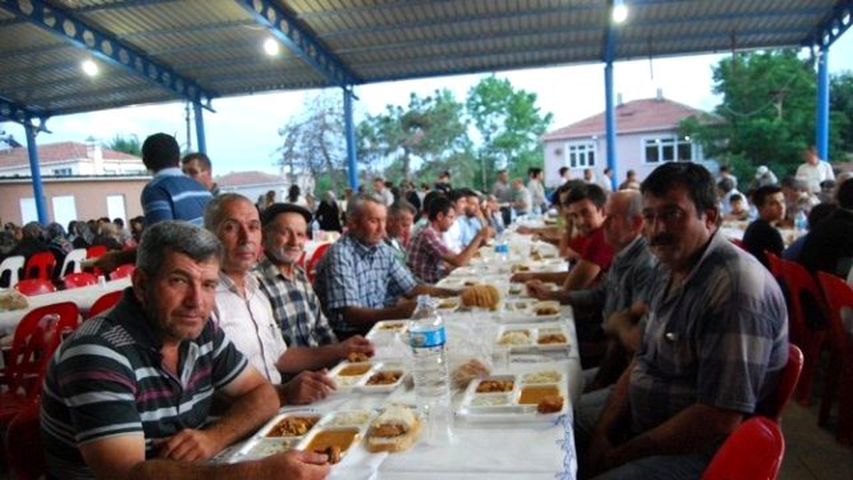 Malkara\'da Geleneksel İftar Yemeği Düzenlendi