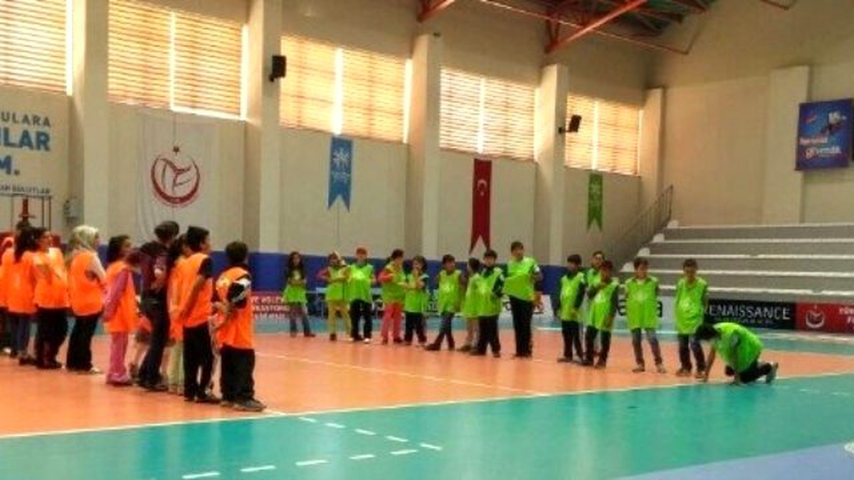 Nene Hatun Çocuk Yuvası\'ndaki Çocuklar Mavi Kartaneleri Yaz Okuluna Katılıyor