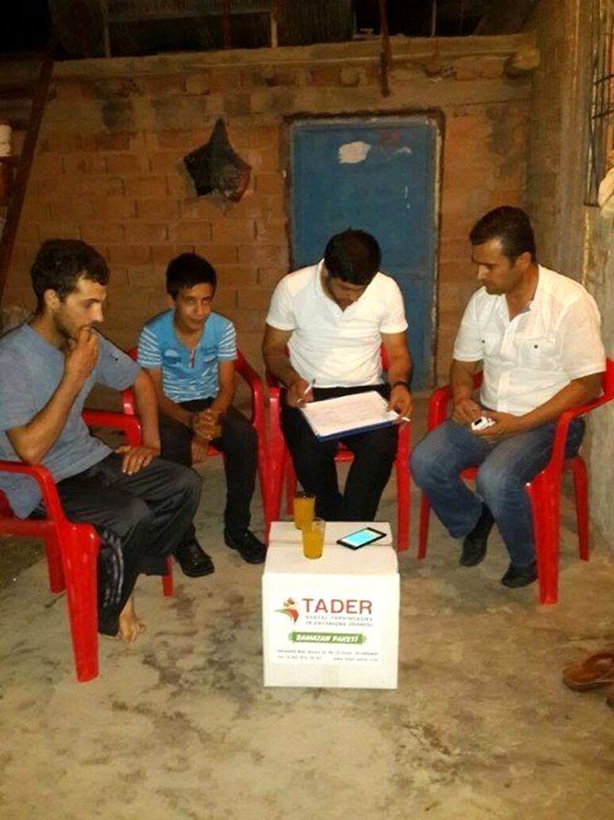 Tader\'den İhtiyaç Sahiplerine Yardım