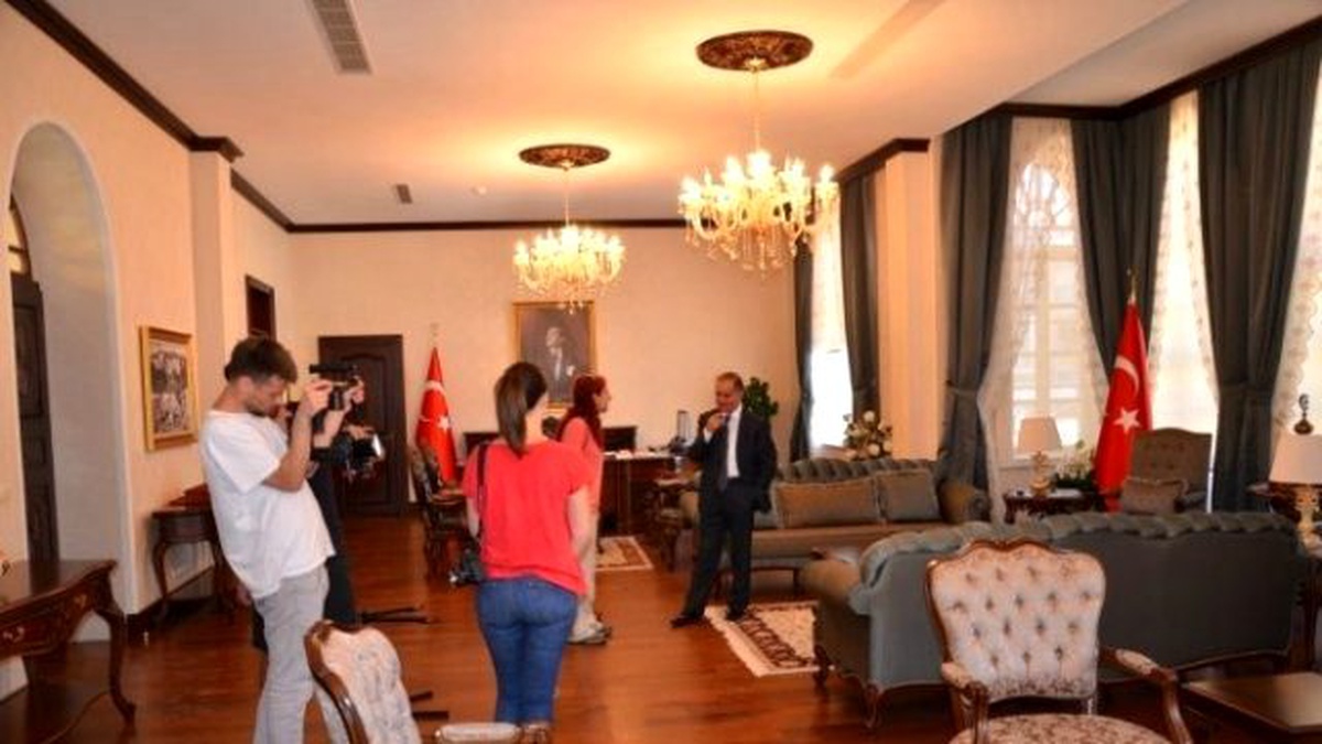 TRT "Göç Hikayeleri" Belgeselinin Çekimleri Valilikte Yapıldı