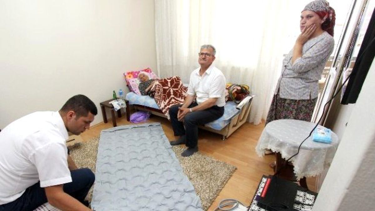 Yaşlıların İmdadına Başkan Yaralı Koştu
