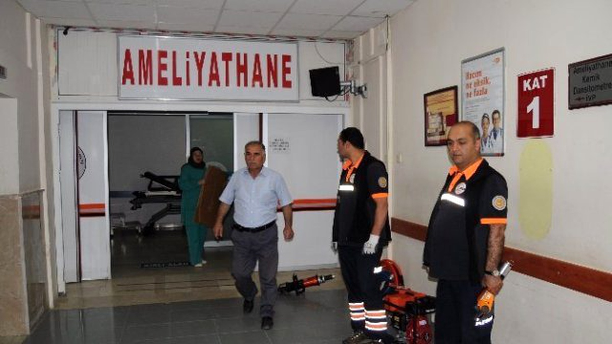 Yozgat\'ta İnşaattan Düşen İşçinin Ameliyatına Sivil Savunma Ekipleri Girdi