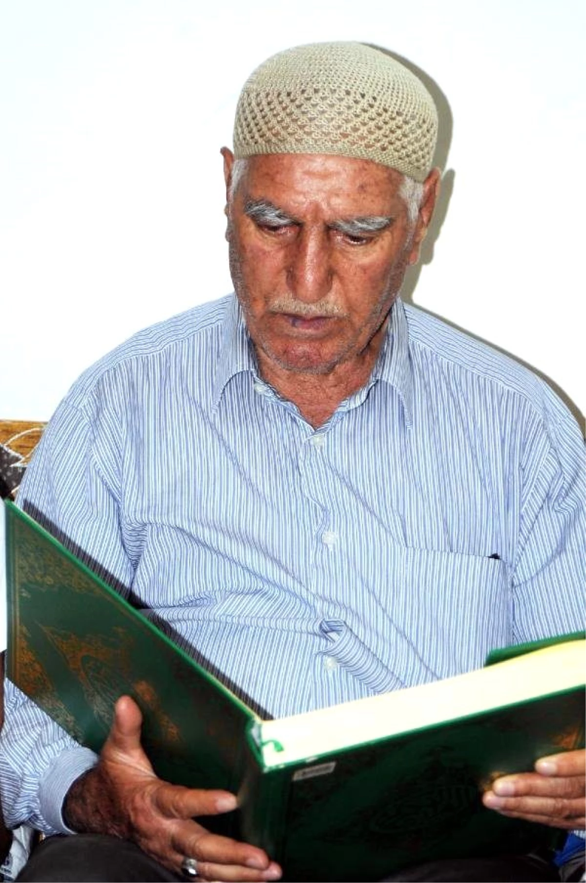 82 Yaşında Kuran Okumayı Öğrendi