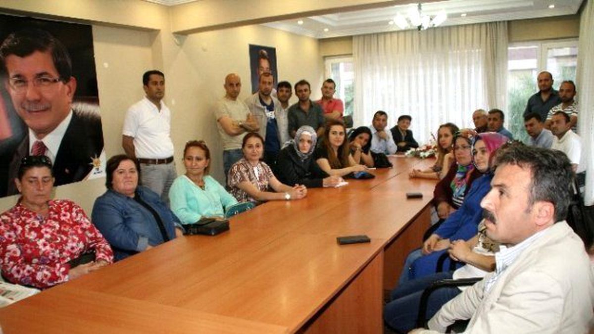 AK Parti Milletvekili Çaturoğlu\'ndan Devrek Teşkilatına Teşekkür Ziyareti