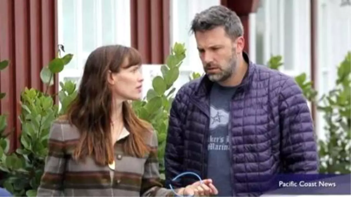 Ben Affleck And Jennifer Garner\'s Divorce Crushes Fans