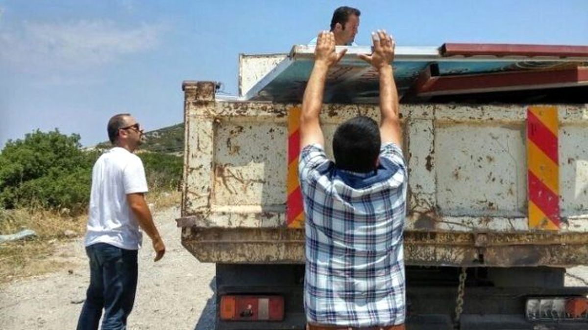Bodrum\'da Görüntü Kirliliğine Neden Olan Tabelalar Toplatılıyor