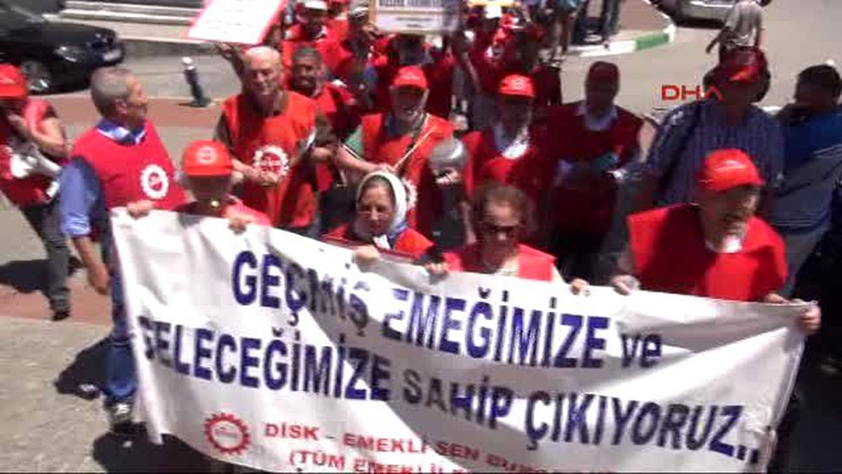 Bursa Emeklilerden Tencere-tavalı Eylem