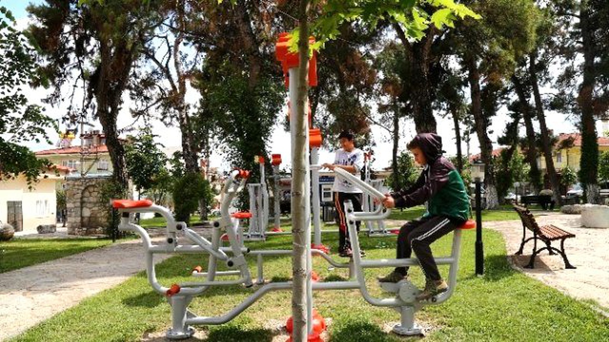Büyükşehir\'den İlçelere Spor Aletleri