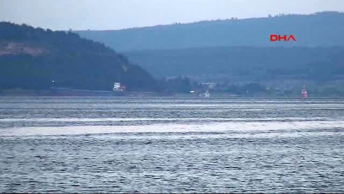 Çanakkale Boğazı\'nda Amonyum Sülfat Yüklü Gemi Karaya Oturdu