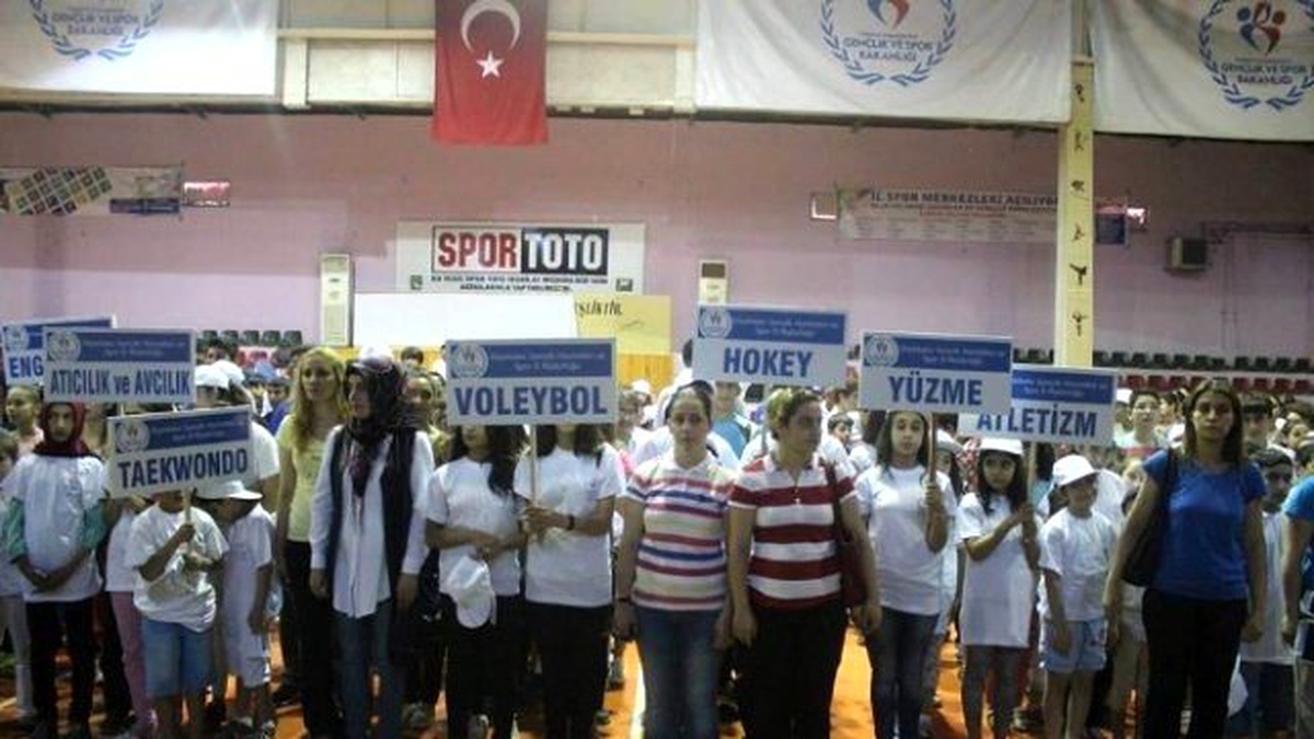Diyarbakır\'da Yaz Spor Okulları Açıldı