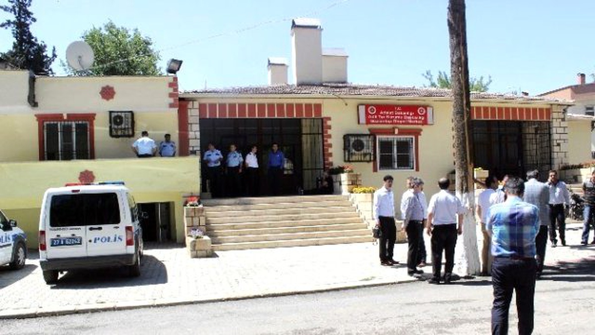 Gaziantep\'te Maskeli Saldırgan Dehşeti