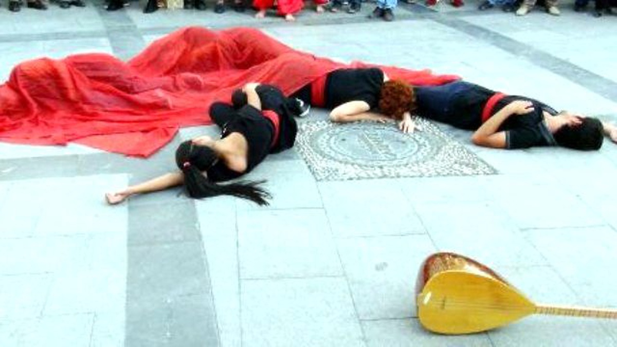 Gaziantep\'te Sivas Olaylarına Tiyatrolu Tepki