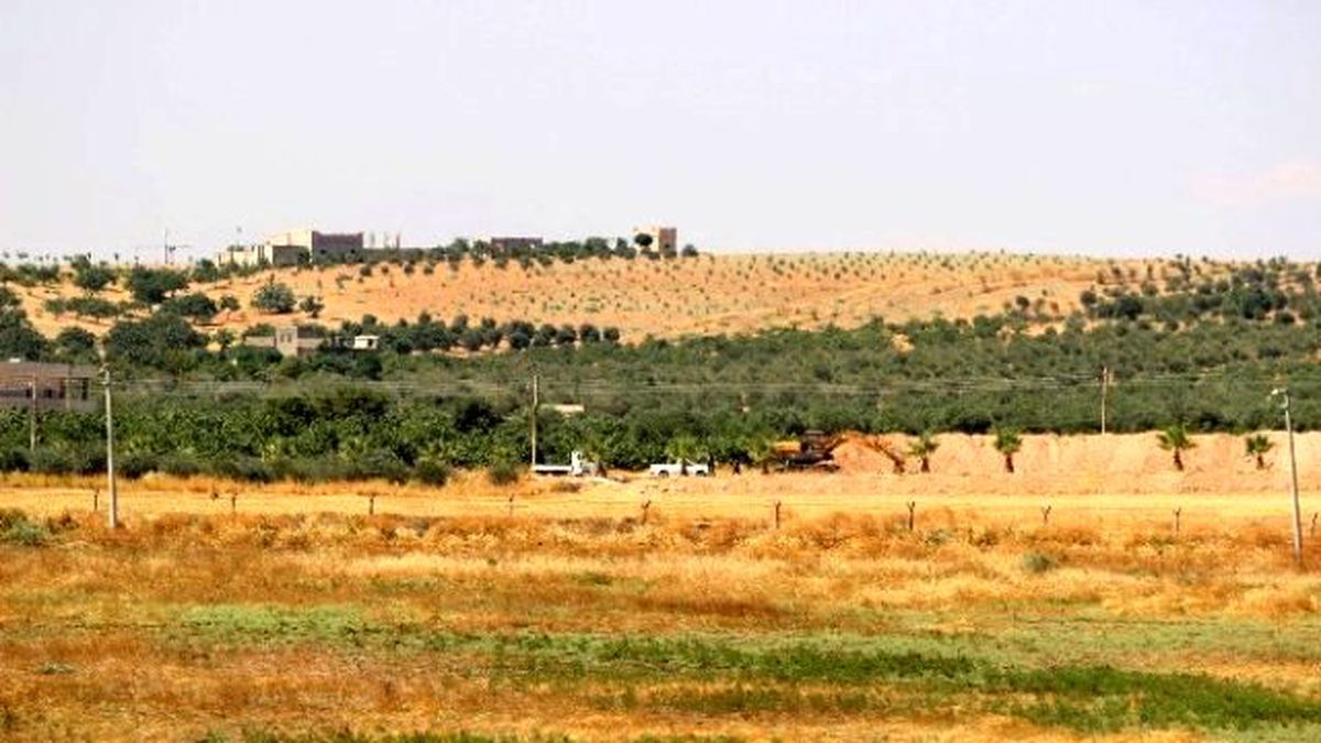 Işid, Suriye-türkiye Sınırına Hendek Kazmaya Devam Ediyor