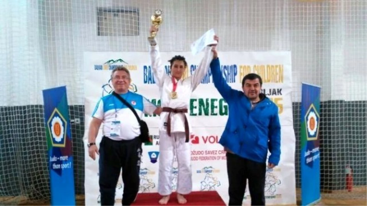 Judoculardan İki Altın Madalya