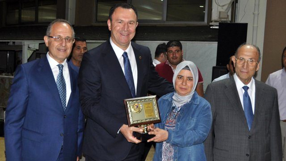 Kaşmir Halı Geleneksel İftar Yemeği Renkli Geçti