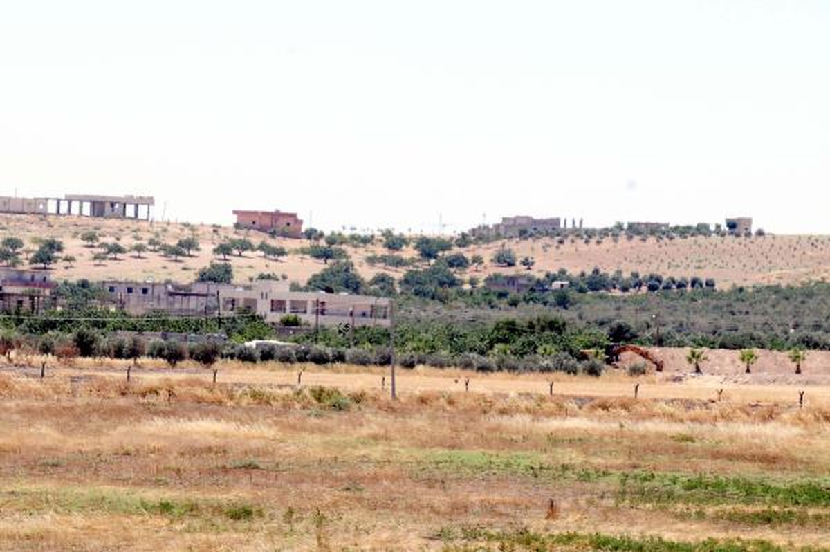 Köprünün Doğusunda Ypg, Batısında Işid