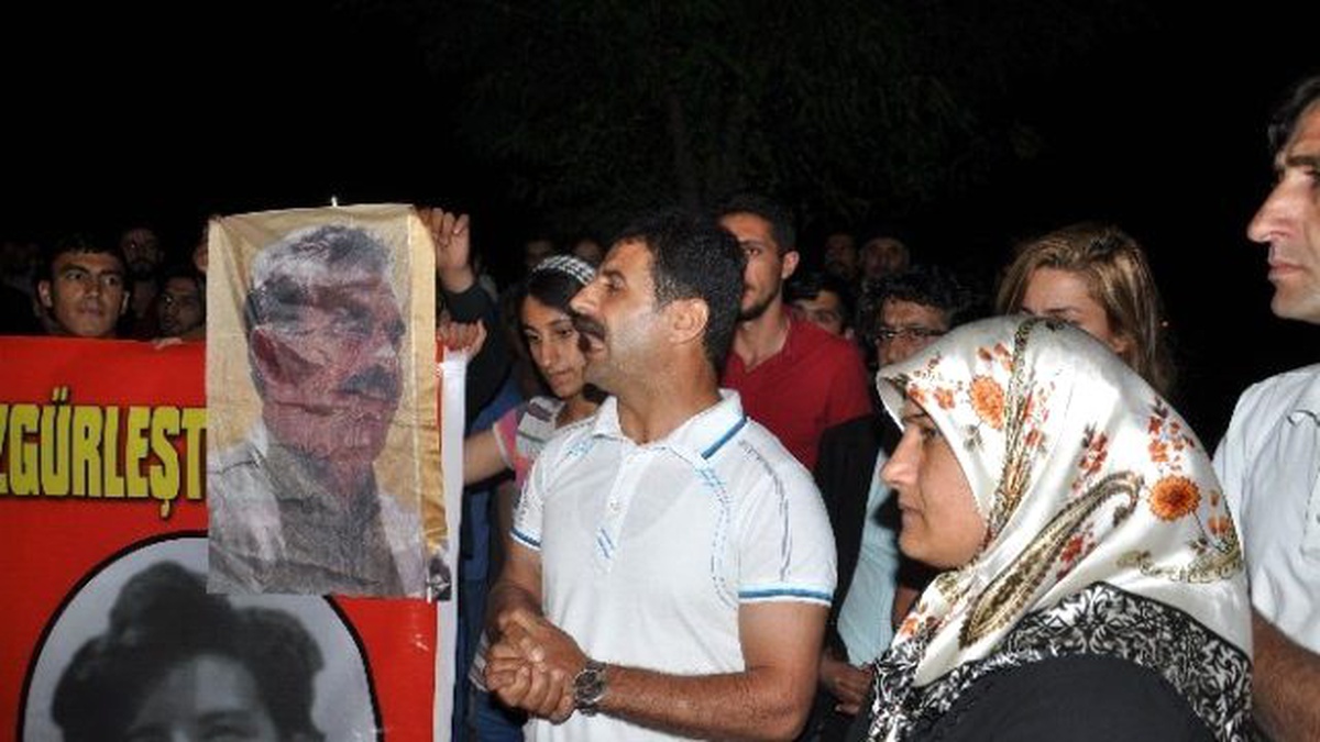 Muş\'ta "Öcalan\'a Özgürlük Yürüyüşü" Yapıldı