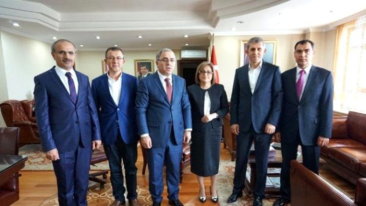 Şahin, TOKİ Başkanı Turan ile Görüştü