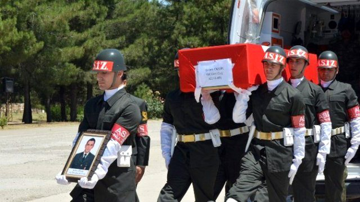 Şehit Uzman Çavuş Erdem Demir İçin Tören Düzenlendi