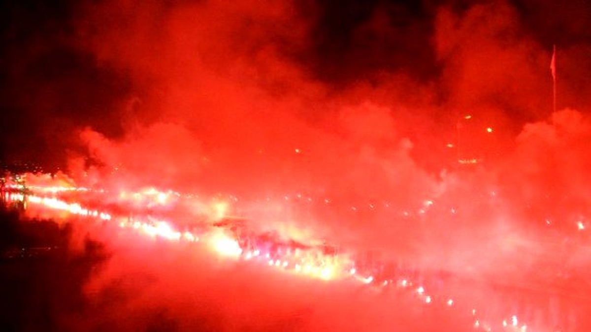 Taraftarlar, Samsunspor\'un Doğum Gününü Kutladı