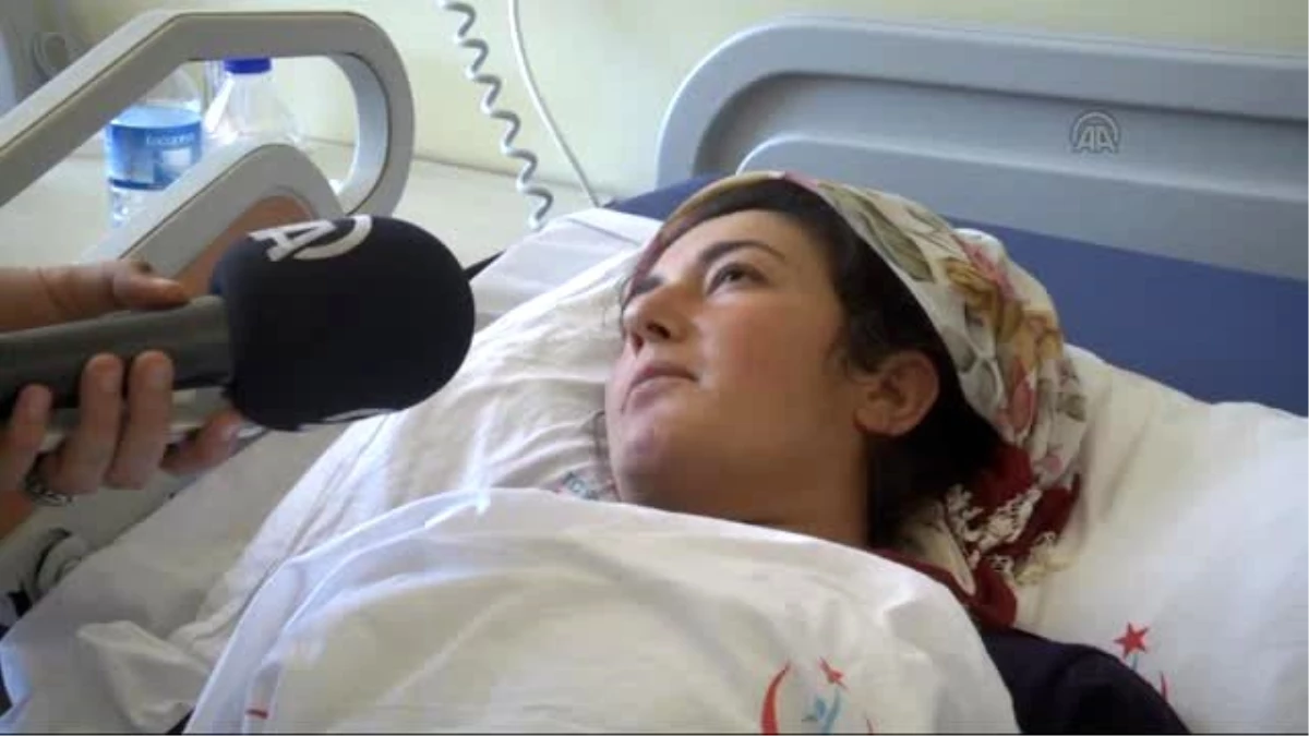 Çatışmada Yaralanan Kadın: Türkiye Kobani\'deki Kardeşlerini Kurtardı