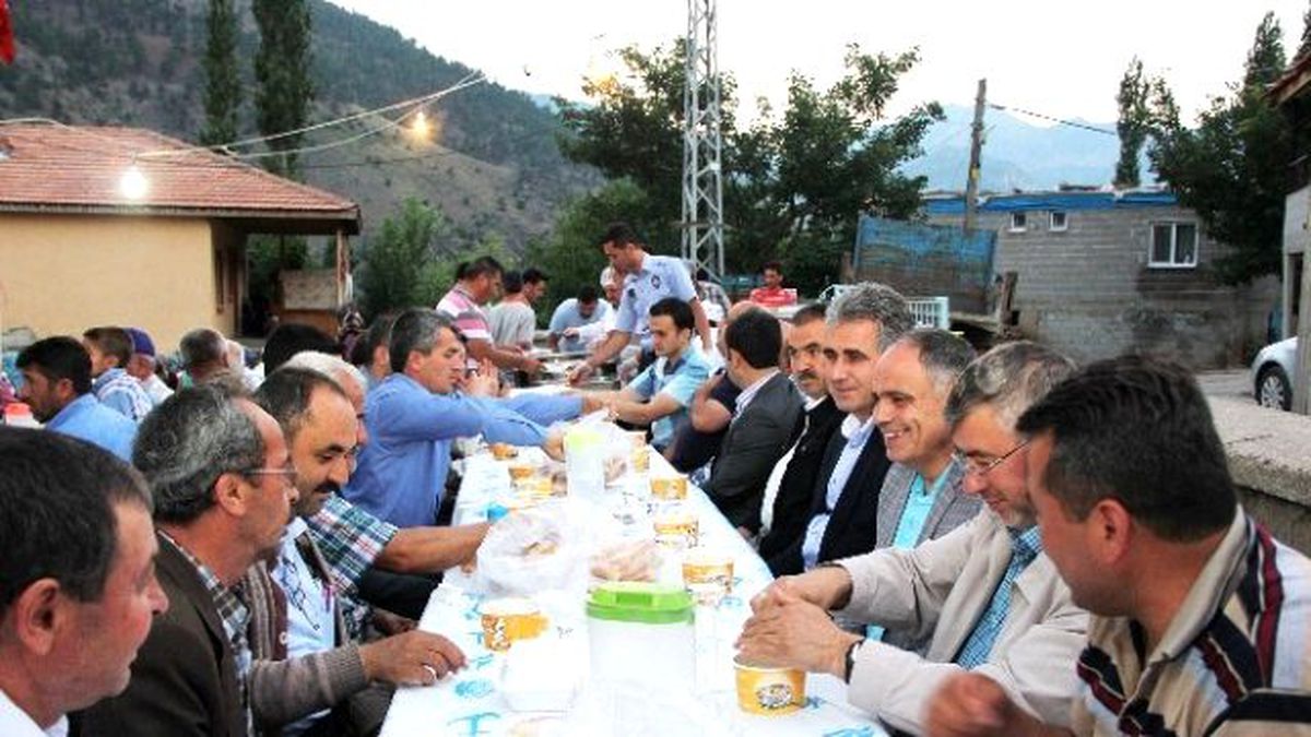 Yahyalı Belediyesi İftarlara Devam Ediyor