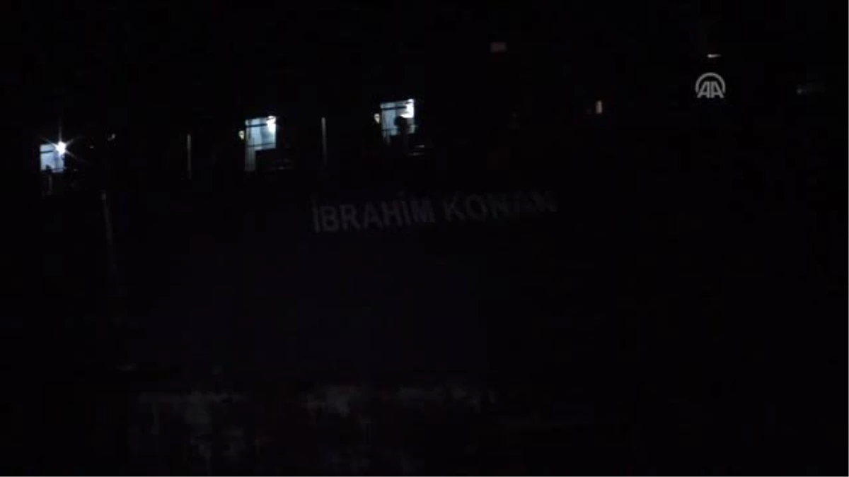 Yük Gemisi Çanakkale Boğazı\'nda Karaya Oturdu