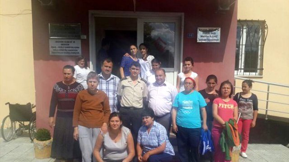 Yüzbaşı Enginar\'dan Rehabilitasyon Merkezine Ziyaret