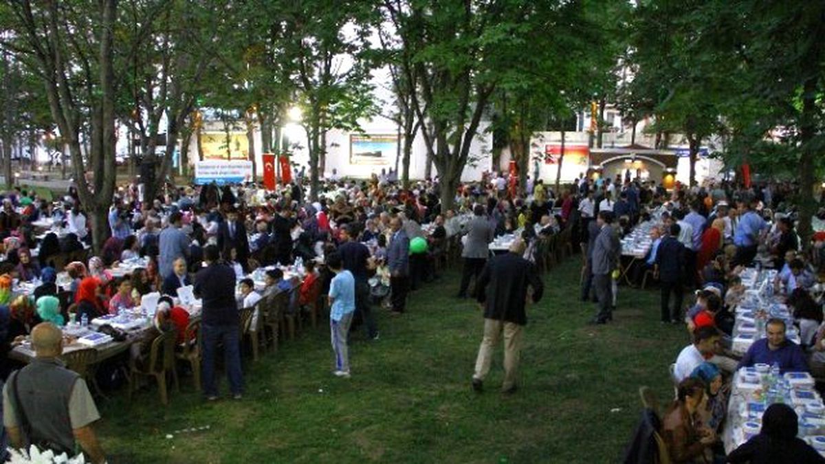 Bakan Kılıç, Yetim Çocuklarla İftar Yaptı