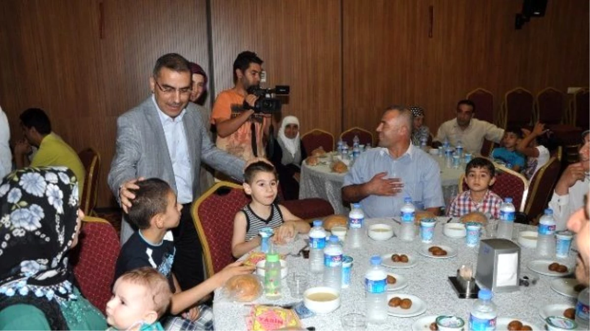 Başkan Çelikcan, Gazi ve Şehit Ailelerine İftar Verdi