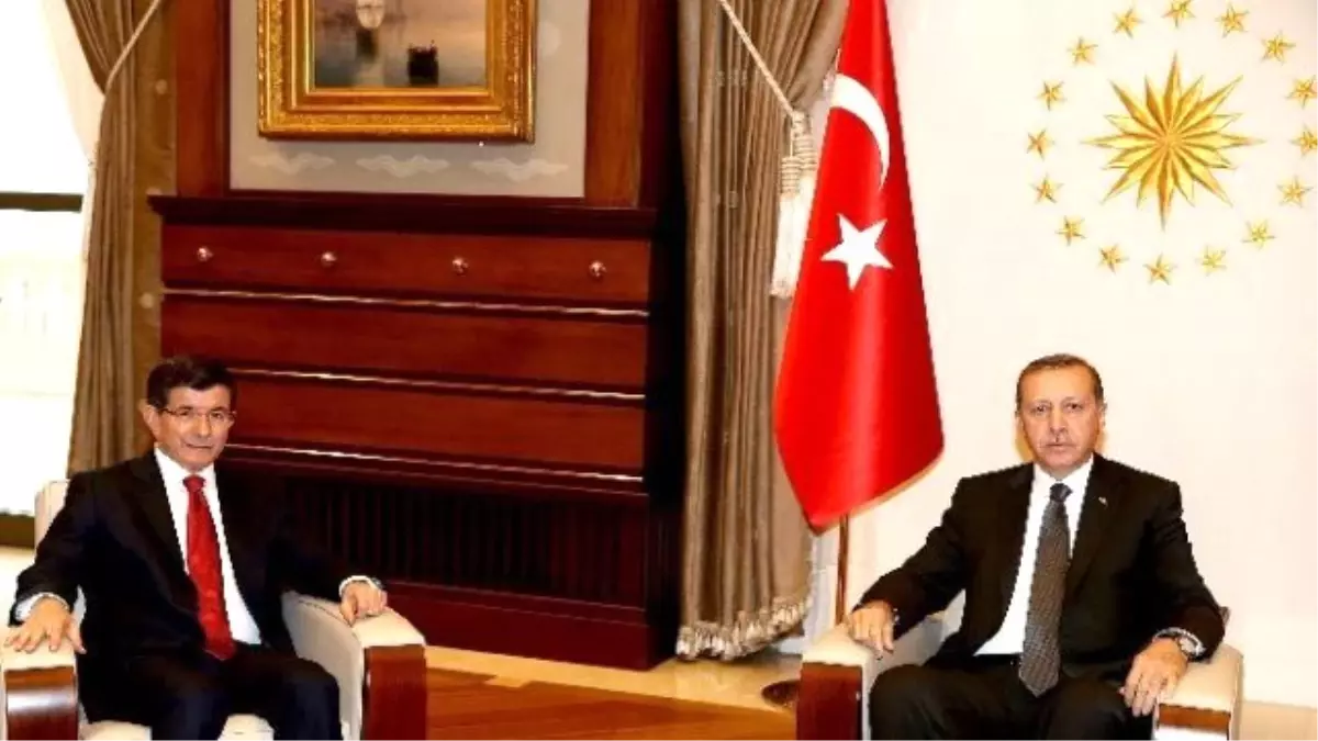 Cumhurbaşkanı Erdoğan Başbakan Davutoğlu ile Görüştü