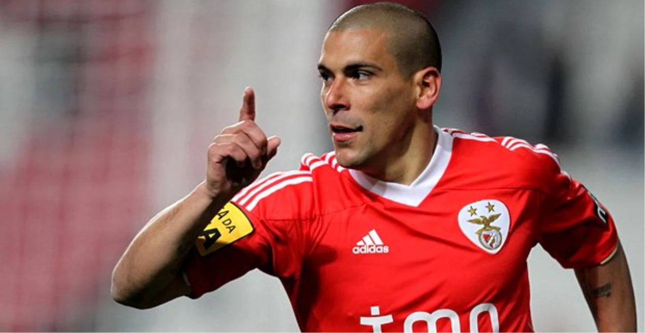 Galatasaray\'ın Yeni Hedefi Maxi Pereira