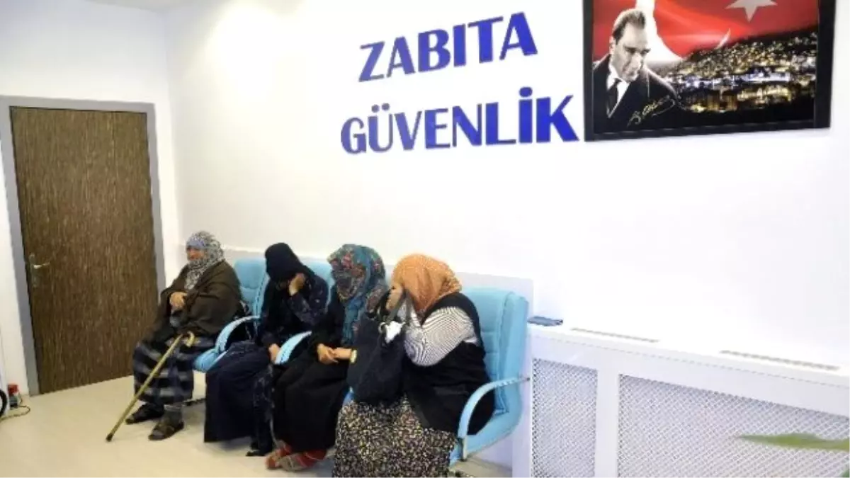 Gümüşhane\'de Zabıta Ekiplerinden Dilenci Operasyonu