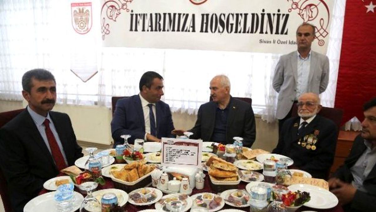 İl Protokolü İftar Yemeğinde Buluştu